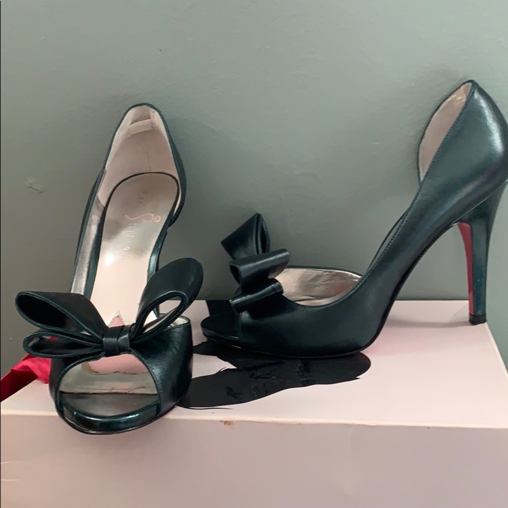 Paris Hilton pumps